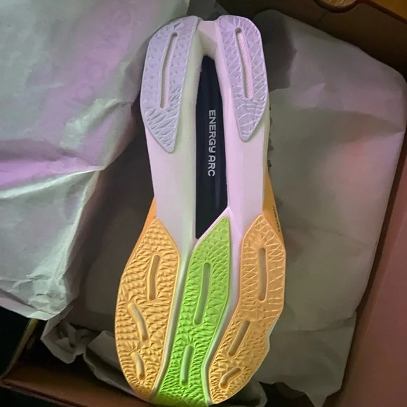 New Balance SC Elite V4. New in Box - Picture 4 of 4